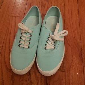 Womens sneakers